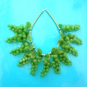 necklace grape green 