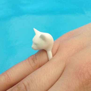 ring cat head white