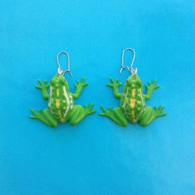 earring frog lightgreen