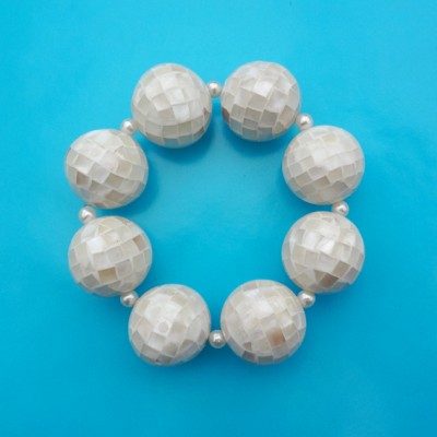 145bracelet ball shell white 72