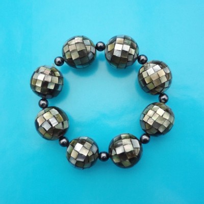 146bracelet ball shell dark 72