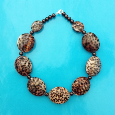 27necklace shell tiger 72 - kopie