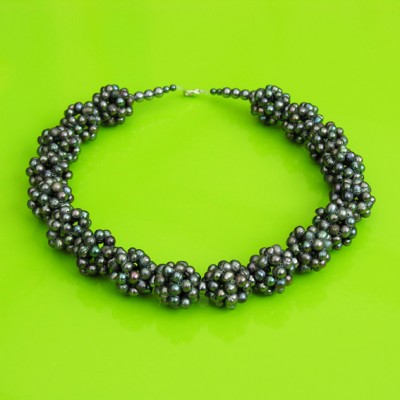 57 necklace pearl grey ball 72 - kopie