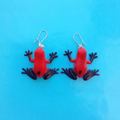 earring frog red 72