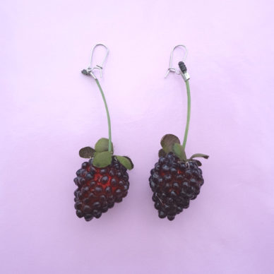 earring fruit raspberry dark 72